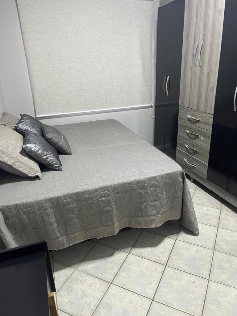 Apartamento Na Melhor Localizacao Da Meia Praia Итапема Экстерьер фото